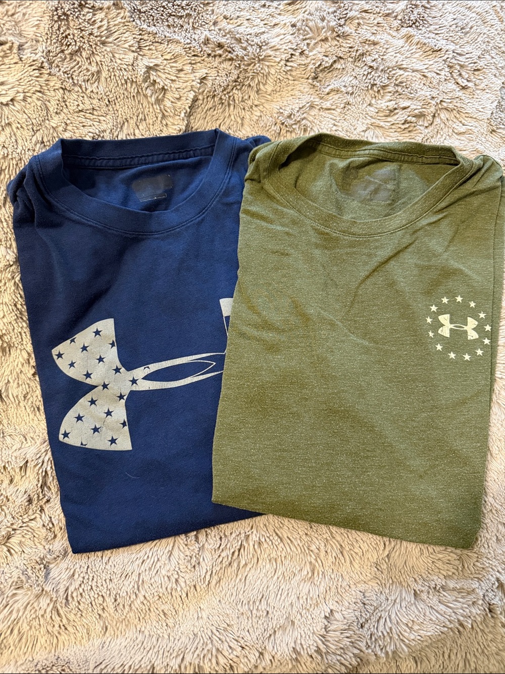 Under Armour Navy & Olive Graphic Short Sleeve Tees